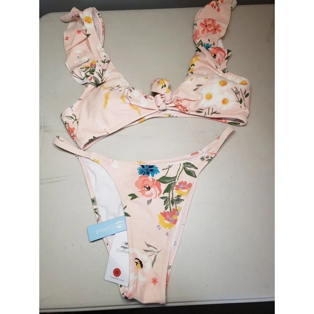 Cupshe 2pc Swimsuit Size M.